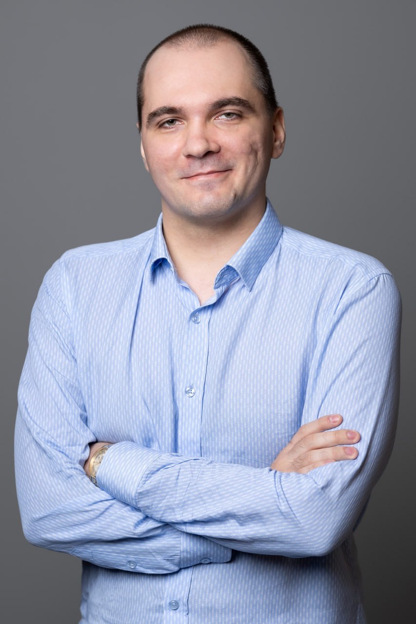 Илья Семенков